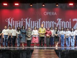 Yuas Elko Apresiasi Pementasan Dayak Opera Nyai Nyalong Apoi 2