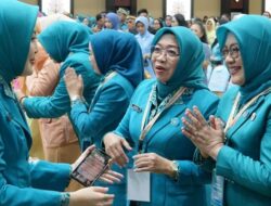 TP PKK Barito Utara Teguhkan Komitmen Keluarga Sejahtera di Rakerda Kalteng