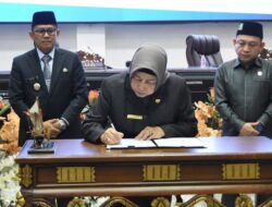 Pj Bupati Barito Utara Hadiri Rapat Paripurna IV, Fraksi-Fraksi Sampaikan Pendapat Akhir APBD Perubahan 2025