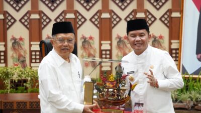 DMI Kalteng 2025–2030 Resmi Dilantik, Gubernur Agustiar Sabran Ajak Masjid Jadi Pusat Peradaban dan Persatuan Umat