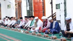 Safari Ramadan di Masjid Akhmad Bakrie, Bupati Shalahuddin Ajak Warga Desa Sikui Tingkatkan Iman dan Kebersamaan