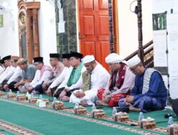 Safari Ramadan di Masjid Akhmad Bakrie, Bupati Shalahuddin Ajak Warga Desa Sikui Tingkatkan Iman dan Kebersamaan