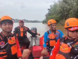 Hari Kedua Pencarian Balita Tenggelam di Sungai Barito, Tim SAR Gabungan Sisir Aliran Sungai