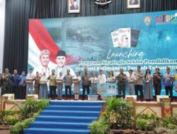 Pemprov Kalteng Percepat Pemerataan Pendidikan Lewat Distribusi Seragam dan Sepatu Gratis untuk Puluhan Ribu Siswa