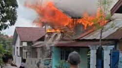 Damkarmat Barito Utara Berhasil Cegah Kebakaran Meluas, Rumah Warga di Lanjas Alami Kerusakan Parah